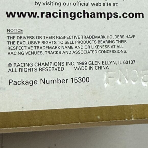 Racing Champions 1999 NASCAR #4 Bobby Hamilton Kodak Gold Series Car 1:24 Scale - Picture 6 of 7